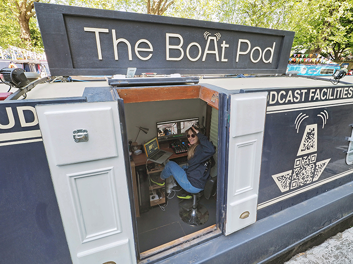 /editorial_images/page_images/featured_images/canal_connections/sophie-callis/sophie-callis-the%20boatpod1.jpg