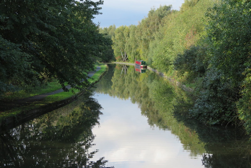 editorial_images/page_images/featured_images/gallery/favourite_mooring/FM-Stourbridge-Extension-Canal-Tony-Porter-2.jpg